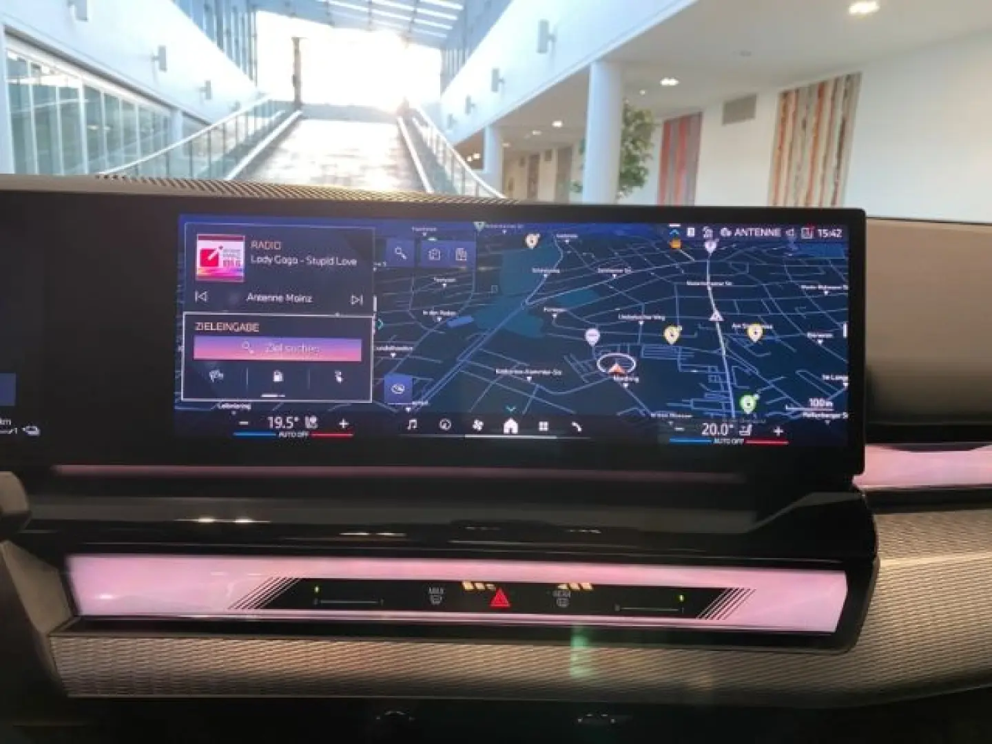 550 e xDrive M Sport 20'' IconGl Pano KomfSi bel