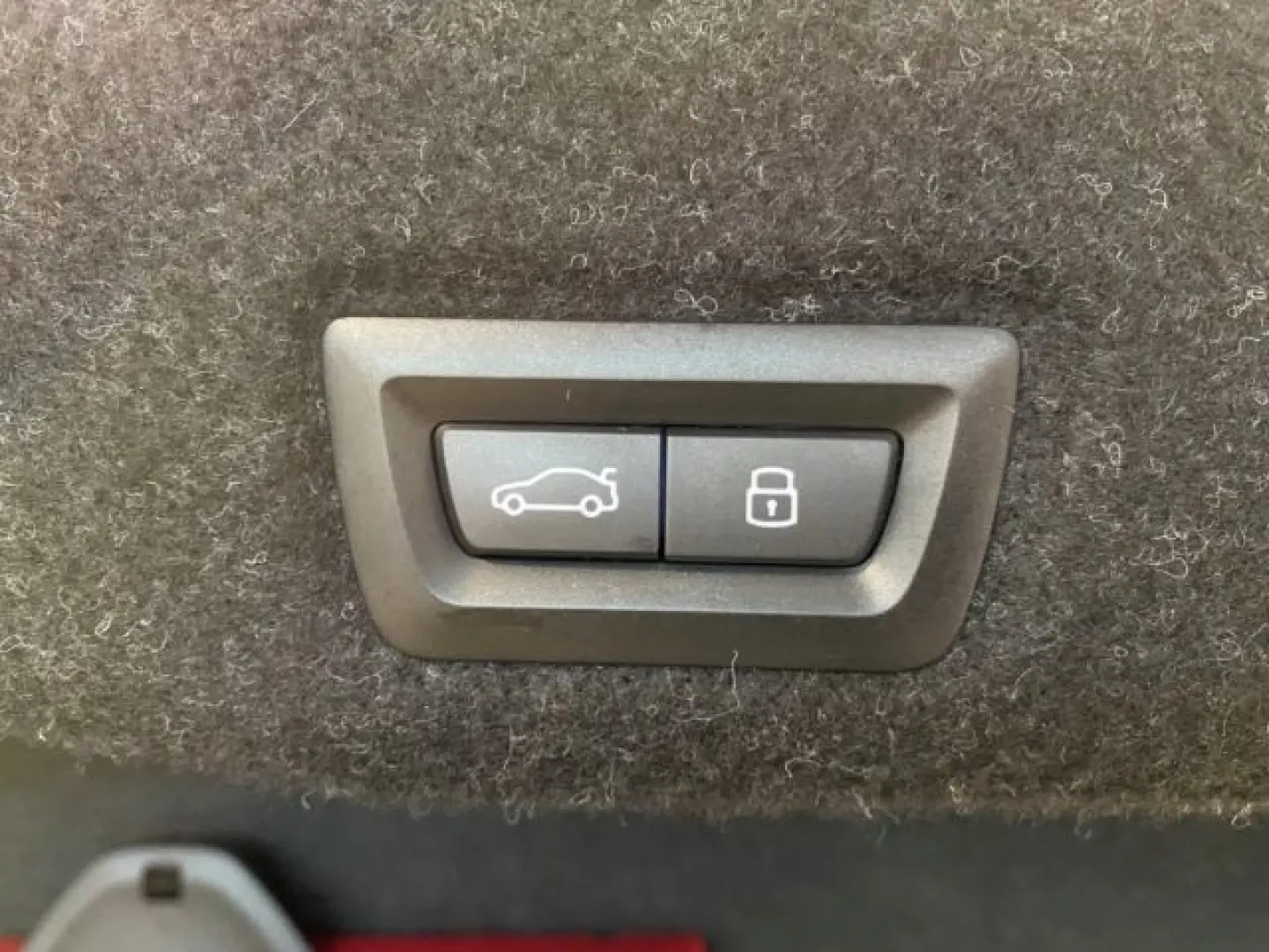 550 e xDrive M Sport 20'' IconGl Pano KomfSi bel