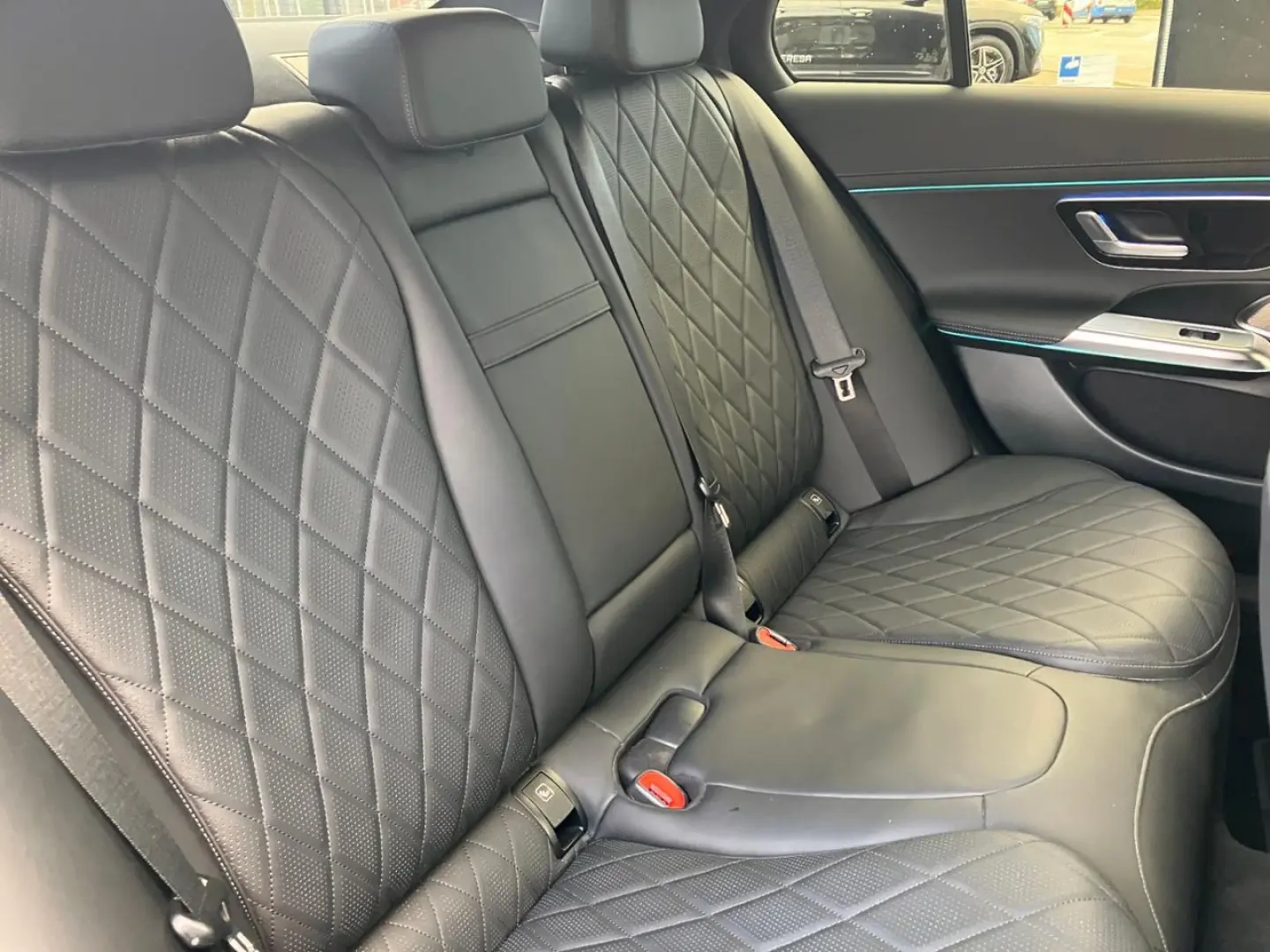 E 400 e 4M Exclusive Premium Sitzklima 20 Zoll