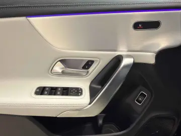 CLA 250 AMG NIGHT 360  Multibeam SHZ MBUX 18