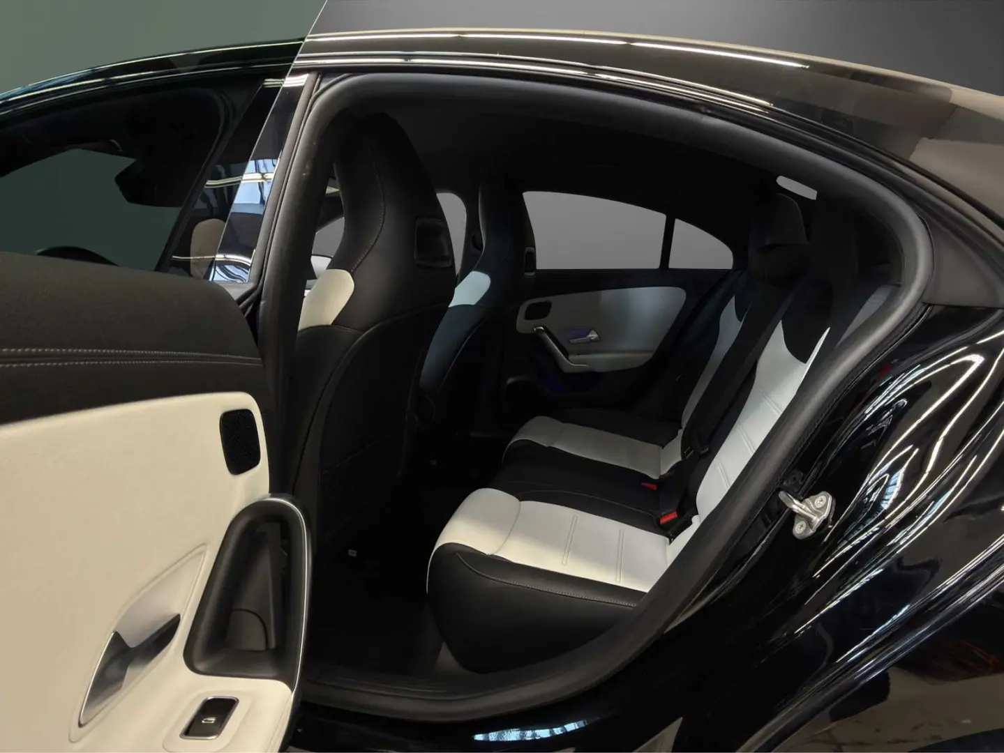 CLA 250 AMG NIGHT 360  Multibeam SHZ MBUX 18