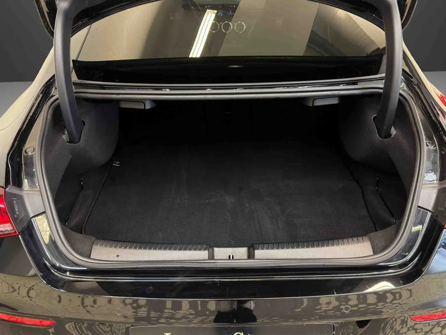 CLA 250 AMG NIGHT 360  Multibeam SHZ MBUX 18