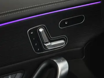 CLA 180 Coupé Progressive Night Matrix Navi Kam