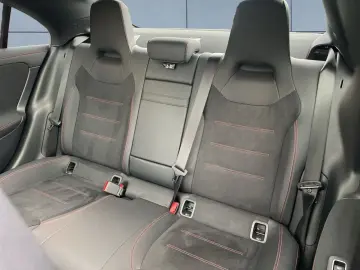 CLA 200 AMG PREMIUM  HUD NIGHT PANO 360  MULTI