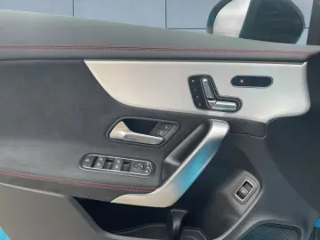 CLA 200 AMG PREMIUM  HUD NIGHT PANO 360  MULTI