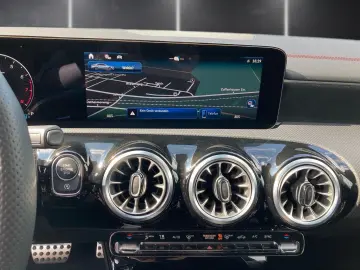 CLA 200 AMG Premium Pano 360 Night Totwinke LED