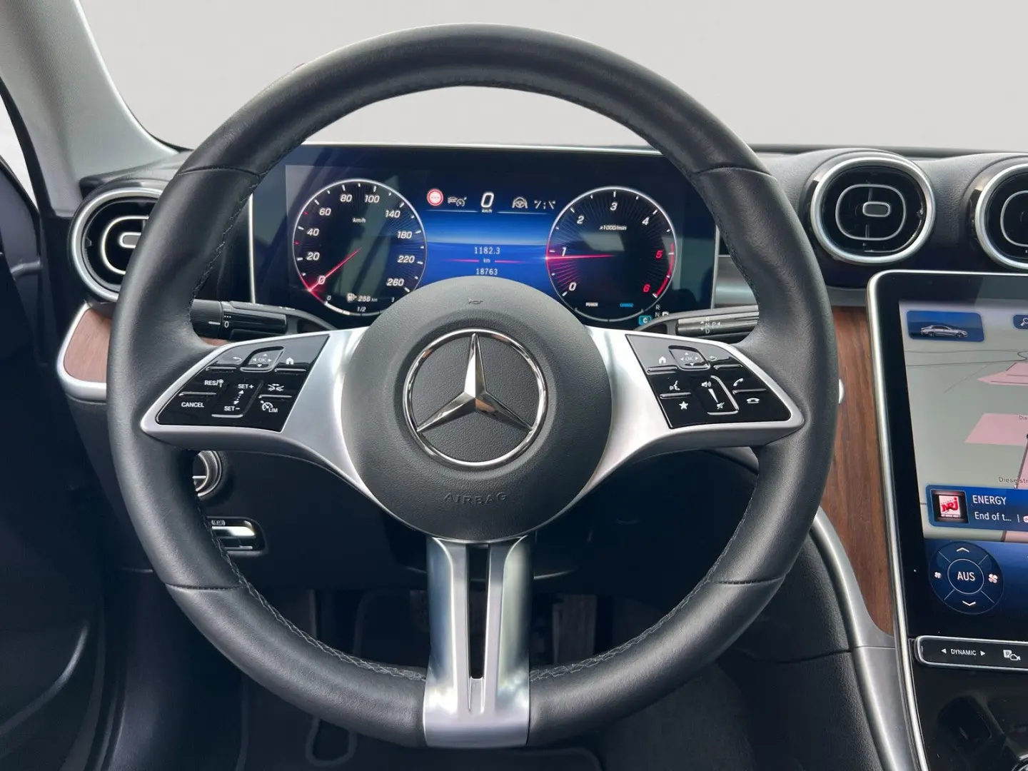 C 300 d Avantgarde AHK NAVI 360 Kamera DISTRONIC