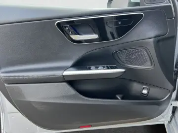 C 300 d Avantgarde AHK NAVI 360 Kamera DISTRONIC