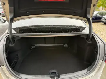 C 200 AMG NIGHT AHK DISTR PLUS BURMESTER LED FLA