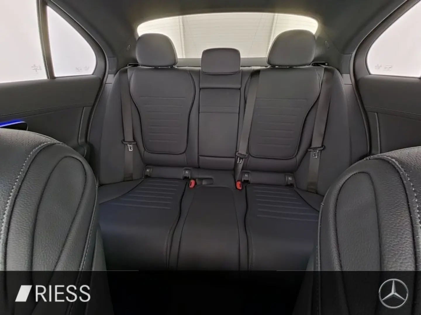 C 300 e AMG Sport Night Distr AHK 360 Keyless