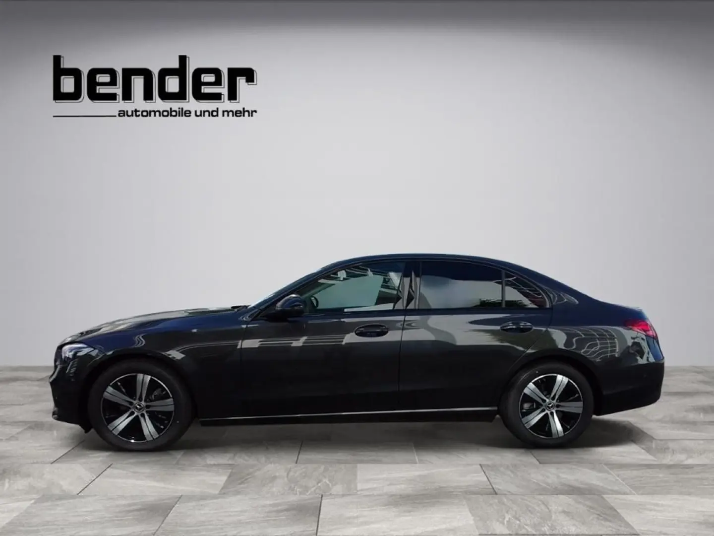 C 220 d DIGITAL NIGHT DISTRONIC 360  AVANTGARDE