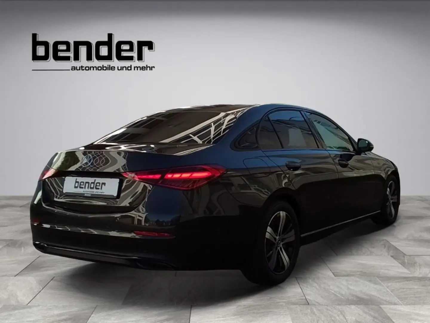 C 220 d DIGITAL NIGHT DISTRONIC 360  AVANTGARDE