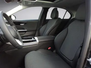 C 220 d DIGITAL NIGHT DISTRONIC 360  AVANTGARDE