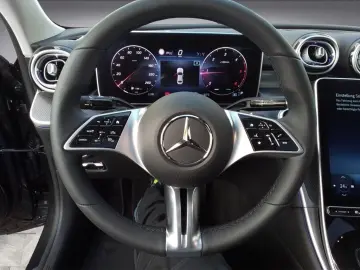 C 220 d DIGITAL NIGHT DISTRONIC 360  AVANTGARDE