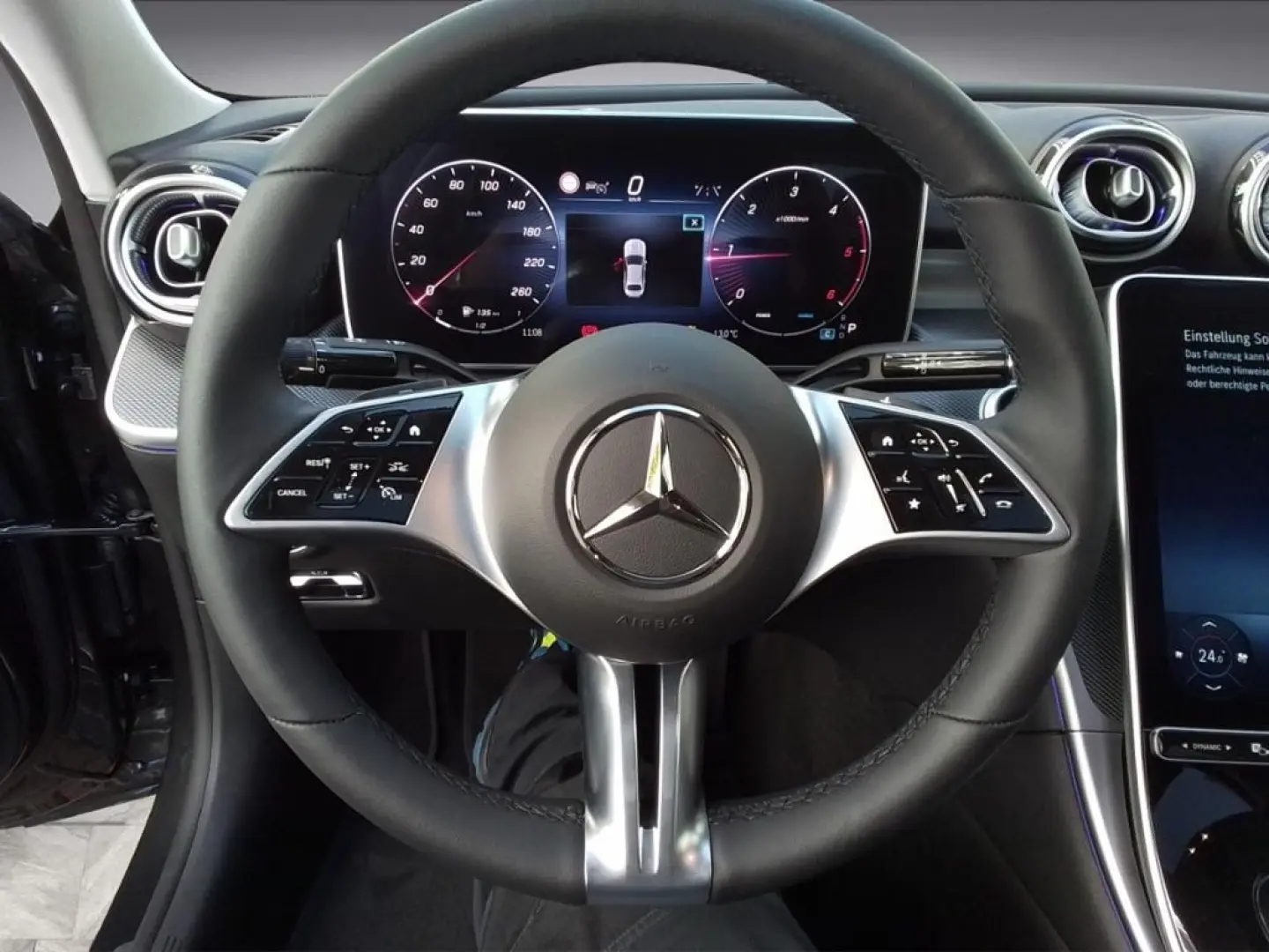 C 220 d DIGITAL NIGHT DISTRONIC 360  AVANTGARDE