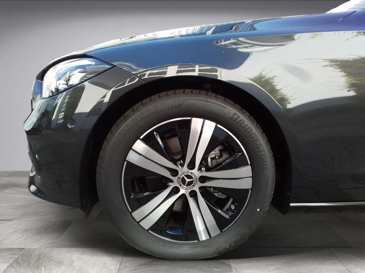 C 220 d DIGITAL NIGHT DISTRONIC 360  AVANTGARDE