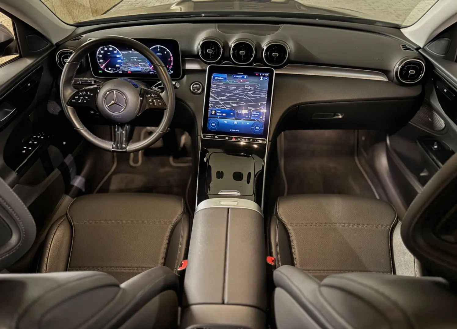 C 200 d Lim. LED KAM TWA SPUR AFA MBUX LEDER