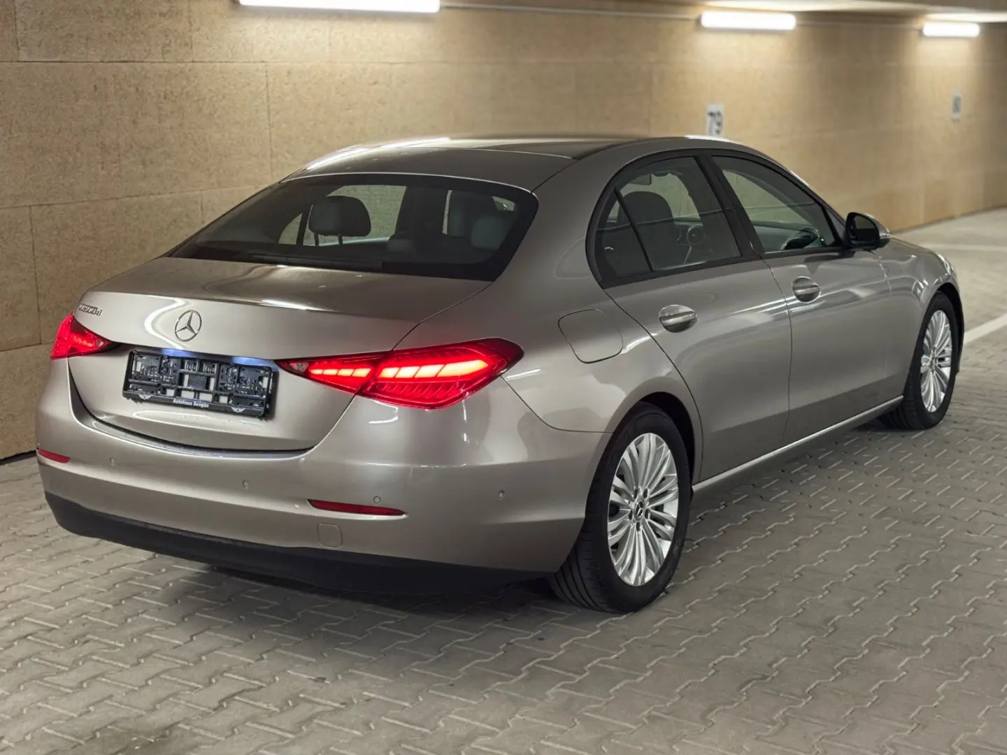 C 200 d Lim. LED KAM TWA SPUR AFA MBUX LEDER