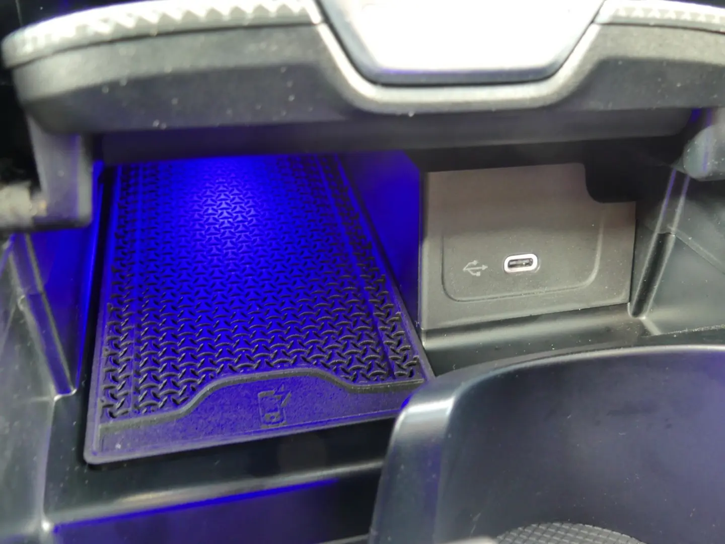 C 200 AMG Line   360 Kam Panorama Ambientelicht