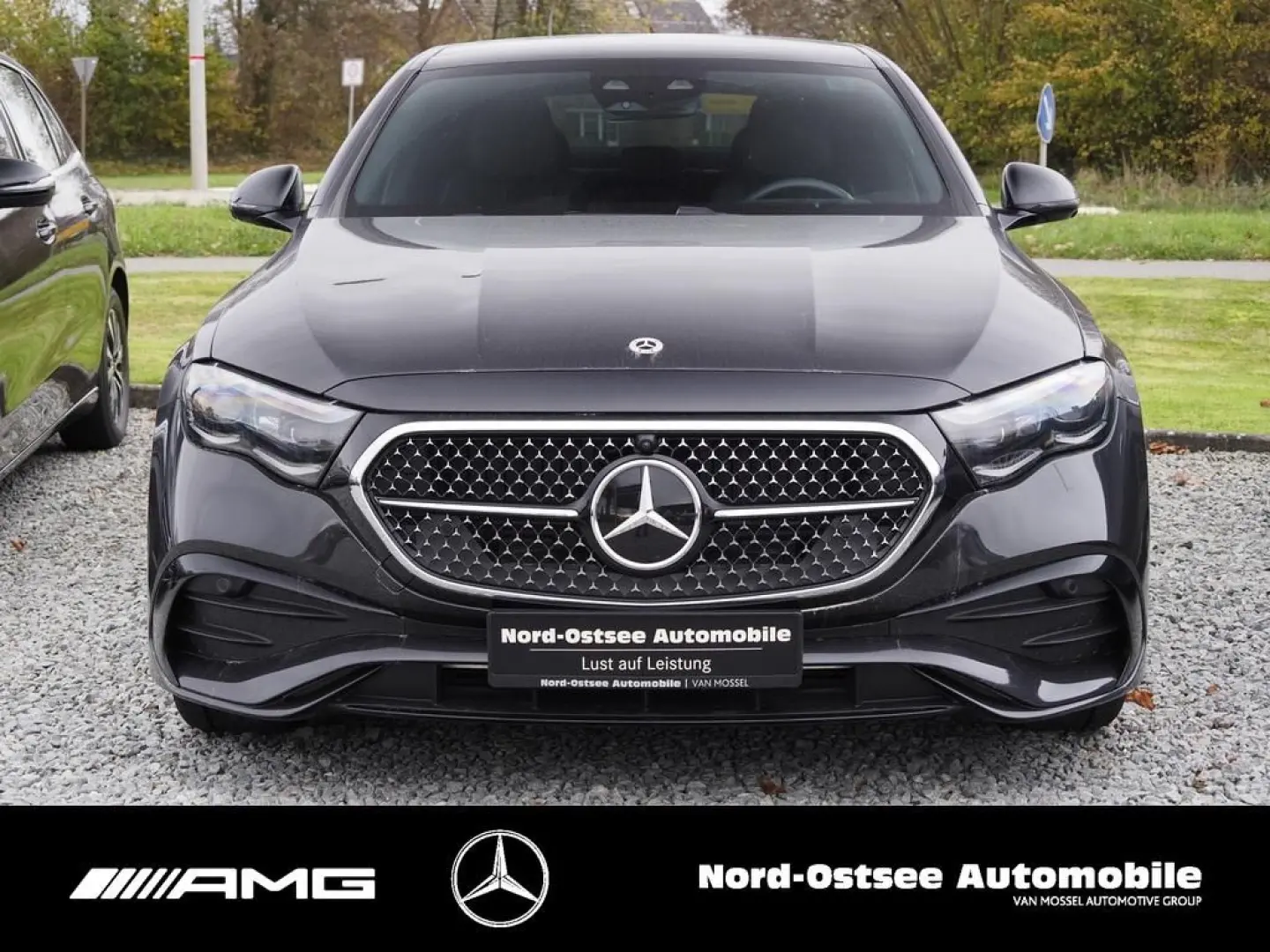 E 200 AMG 360 -KAM PANO NAVI KLIMA KEYLESS SHZ