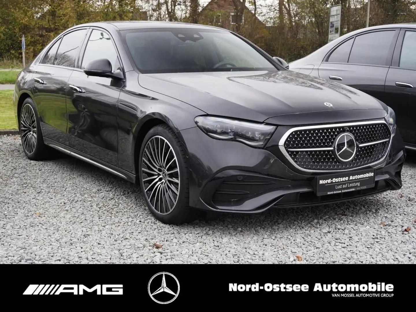 E 200 AMG 360 -KAM PANO NAVI KLIMA KEYLESS SHZ