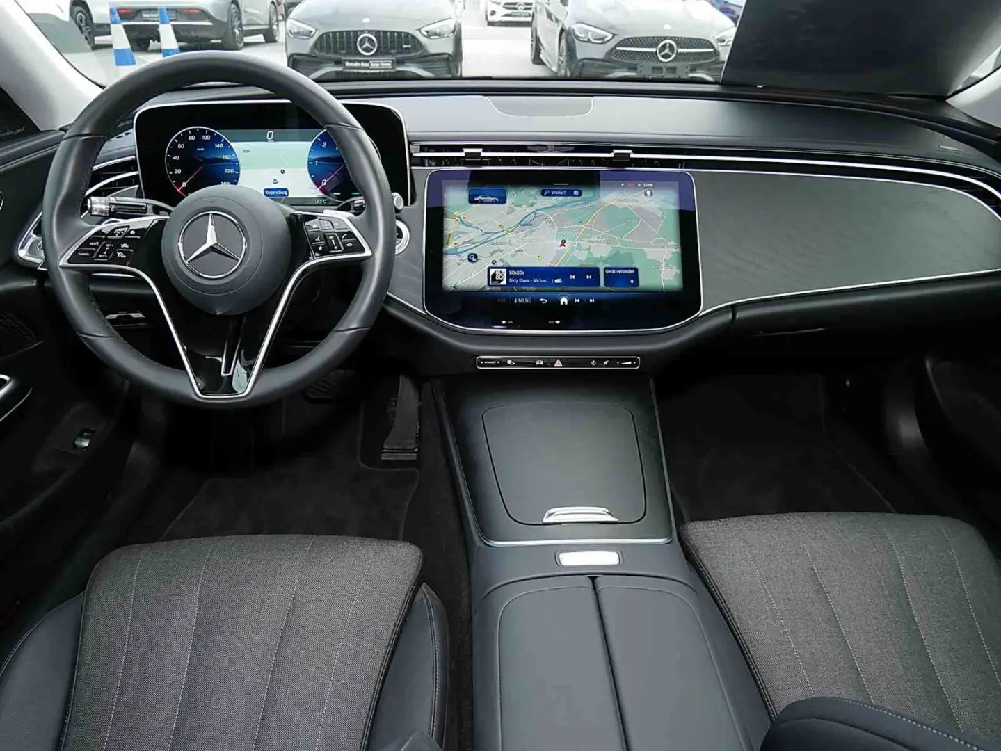 E 220 d Limo AVANTGARDE PANO AHK WinterPak DISTR