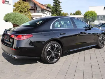 E 300 de 4Matic Avantgarde Adv. KeyGo-Kamera-LED