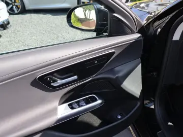 E 300 de 4Matic Avantgarde Adv. KeyGo-Kamera-LED