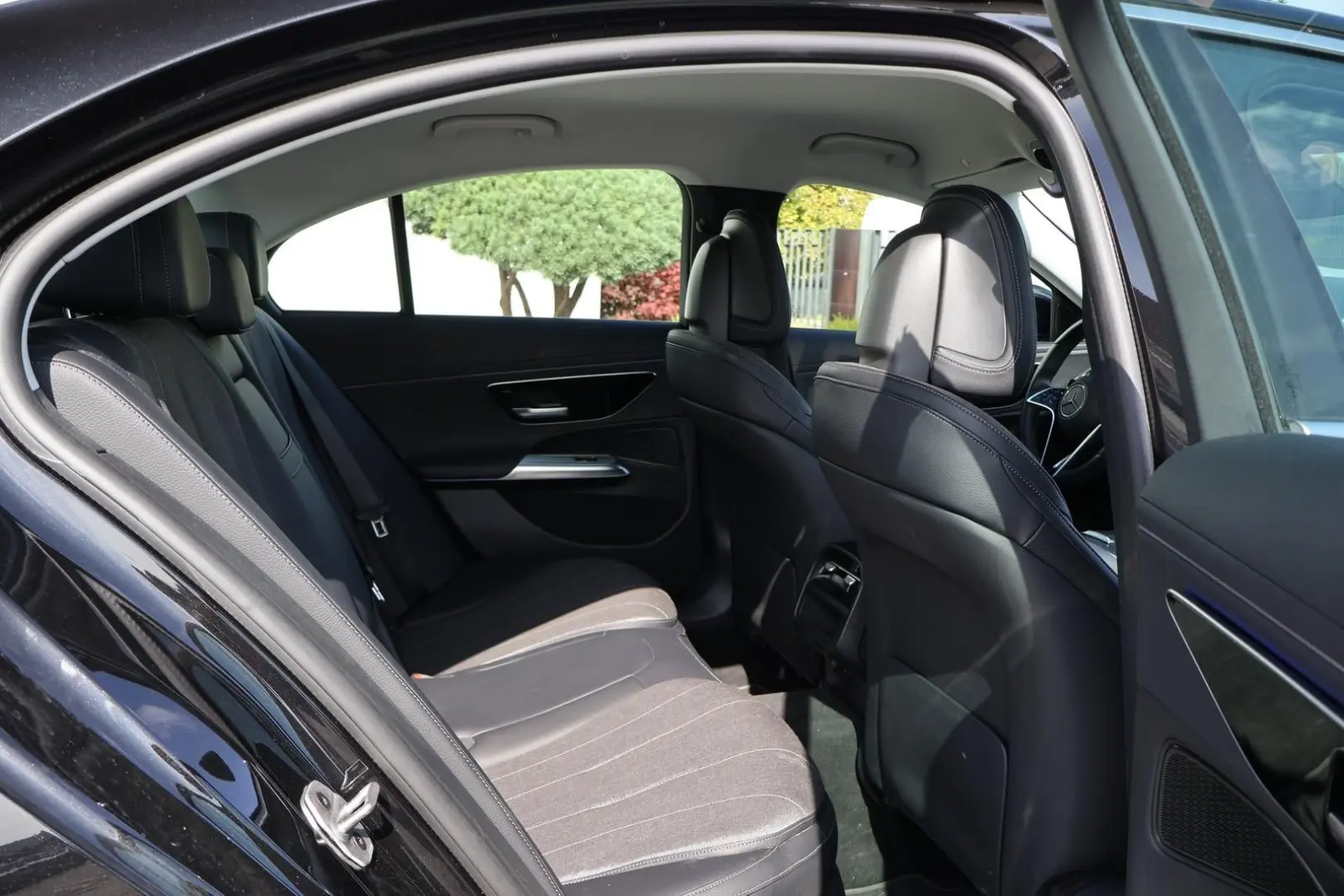 E 300 de 4Matic Avantgarde Adv. KeyGo-Kamera-LED