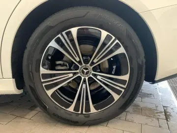 E 200 Limousine Avantgarde  Panoramadach  AHV