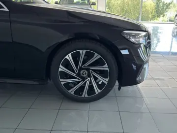 E 200 Avantgarde Panorama DISTRONIC KEYLESS-GO