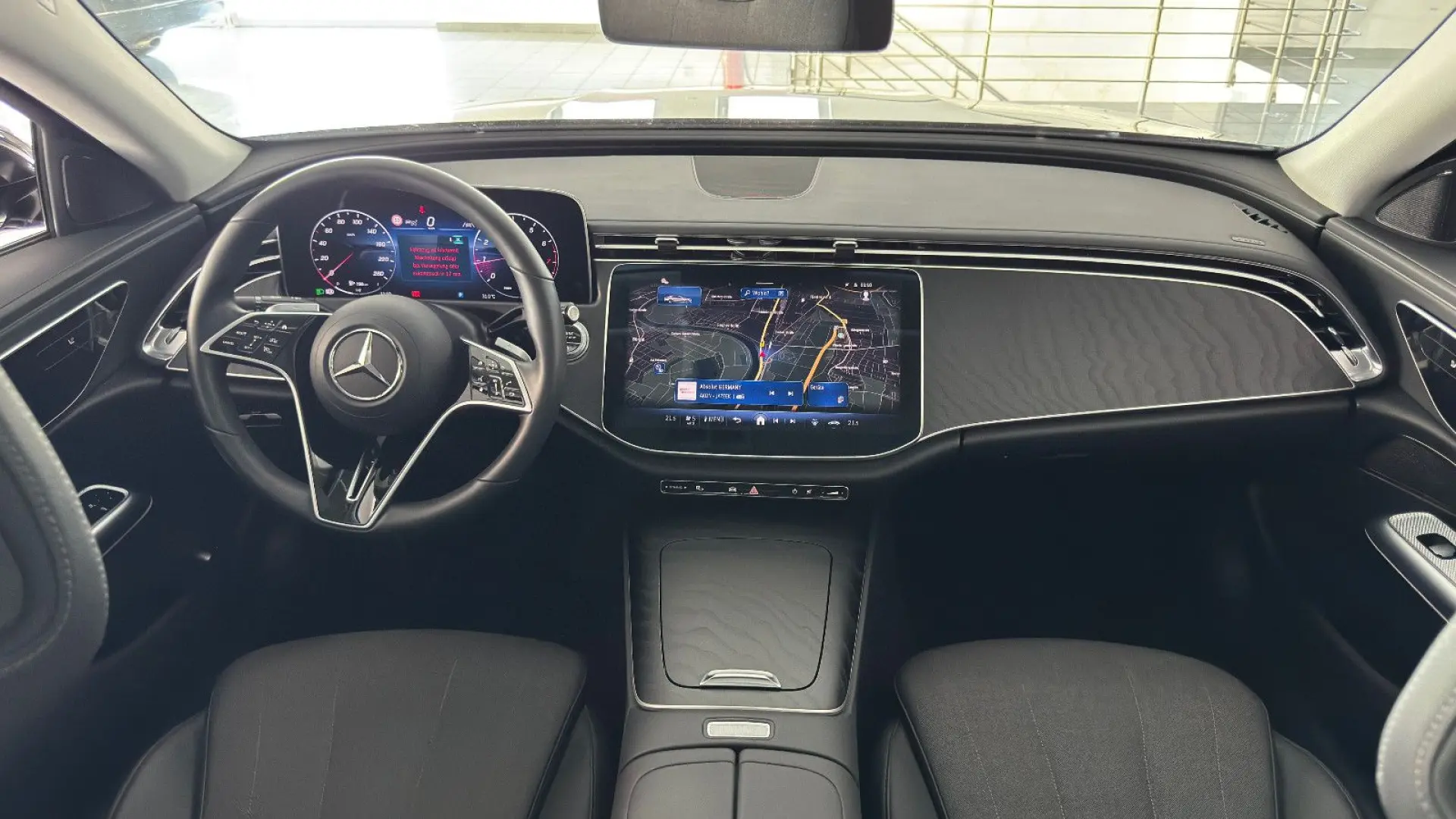 E 200 Avantgarde Panorama DISTRONIC KEYLESS-GO