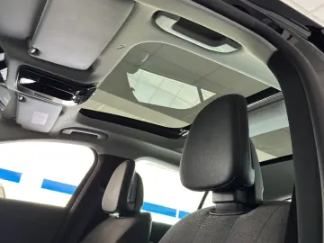 E 200 Avantgarde Panorama DISTRONIC KEYLESS-GO