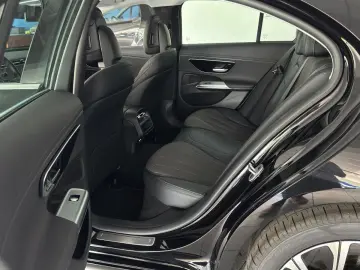 E 200 Avantgarde Panorama DISTRONIC KEYLESS-GO