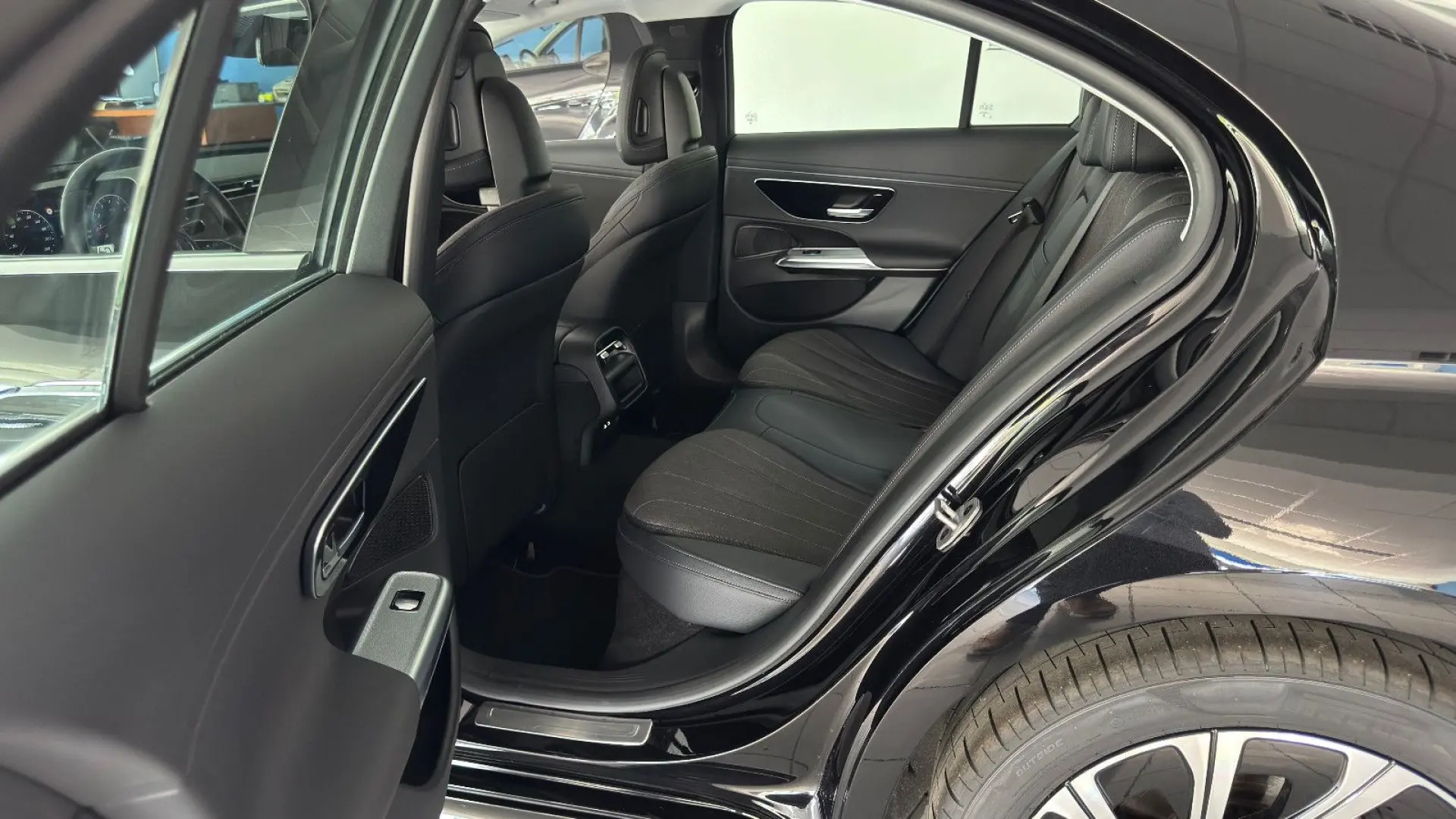 E 200 Avantgarde Panorama DISTRONIC KEYLESS-GO