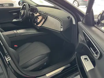 E 200 Avantgarde Panorama DISTRONIC KEYLESS-GO