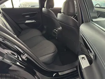 E 200 Avantgarde Panorama DISTRONIC KEYLESS-GO