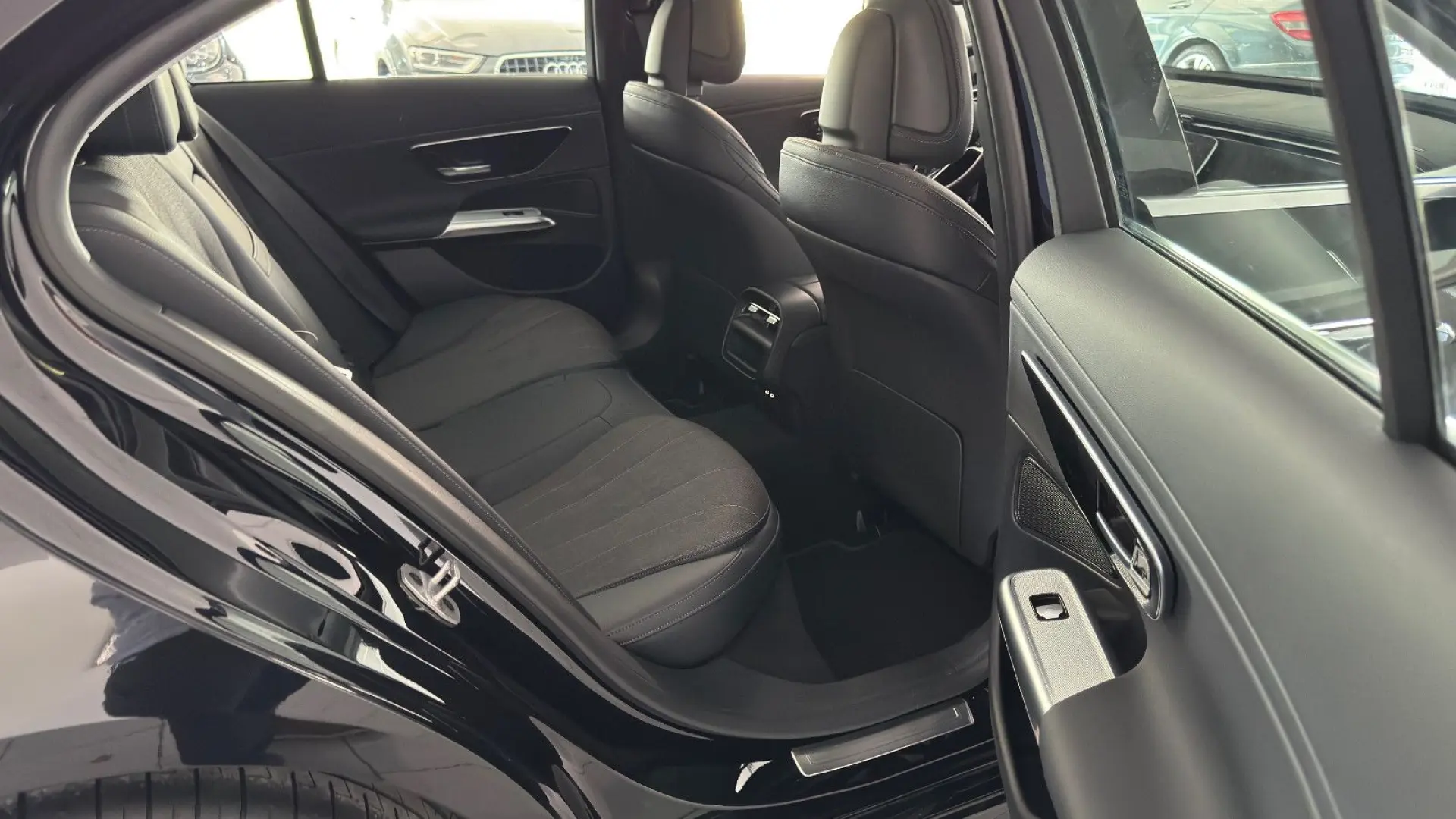 E 200 Avantgarde Panorama DISTRONIC KEYLESS-GO