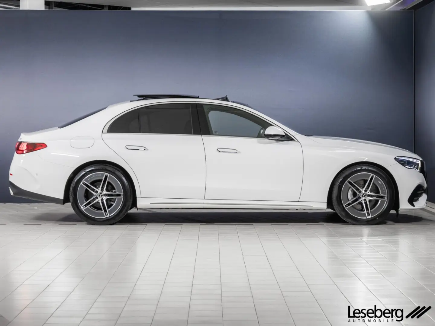 E 200 4M AMG DIG.LIGHT AHK Pano Ambiente Distro