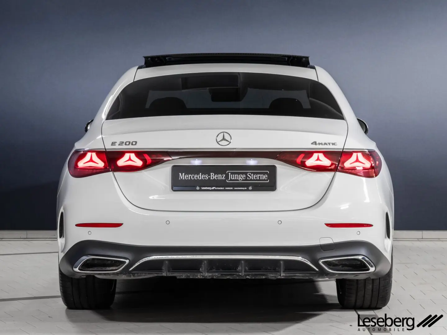 E 200 4M AMG DIG.LIGHT AHK Pano Ambiente Distro