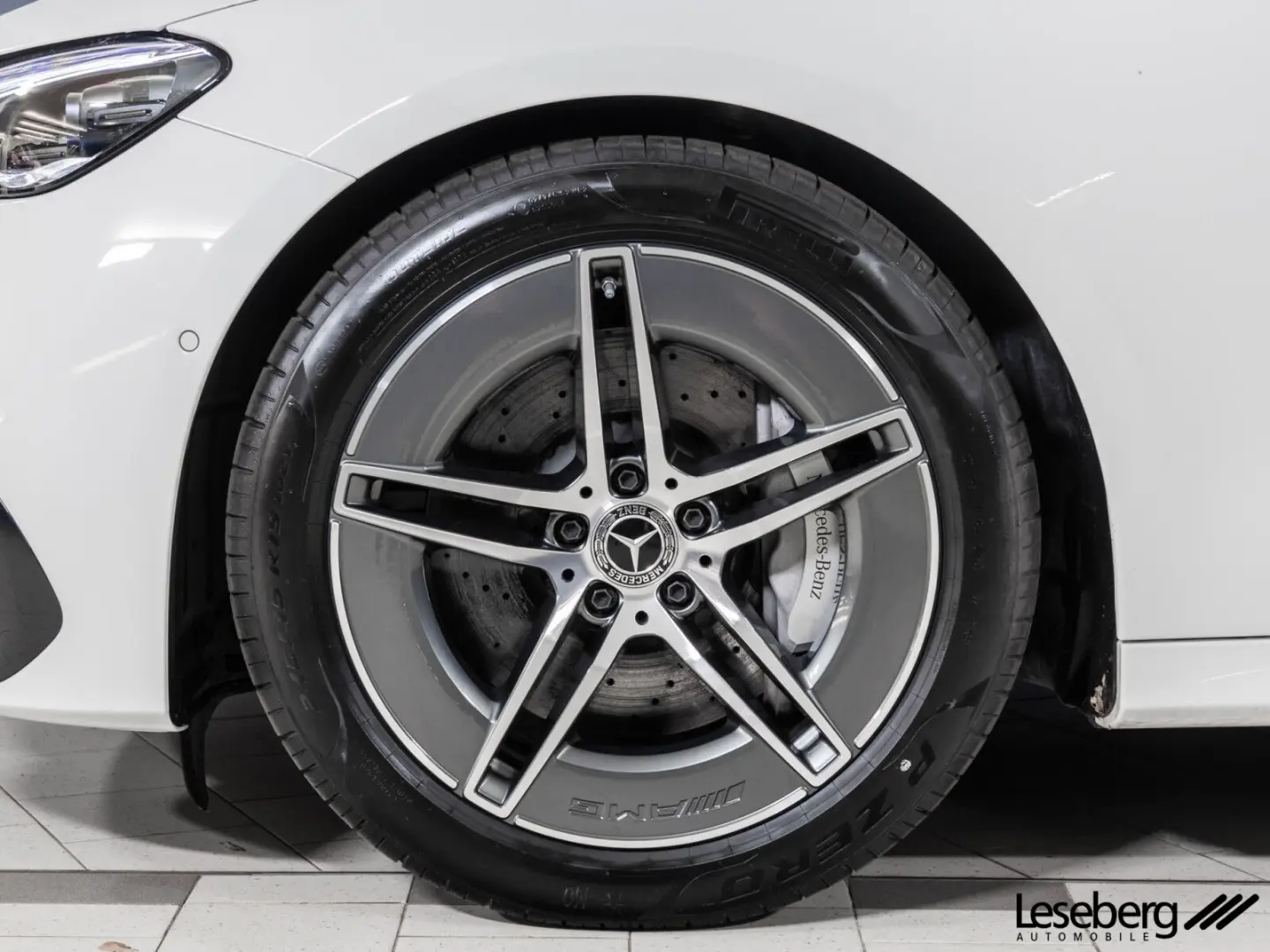 E 200 4M AMG DIG.LIGHT AHK Pano Ambiente Distro