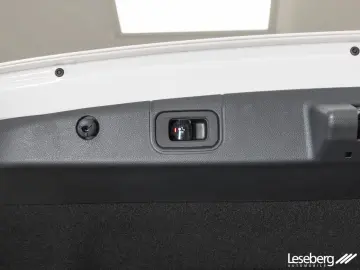 E 200 4M AMG DIG.LIGHT AHK Pano Ambiente Distro