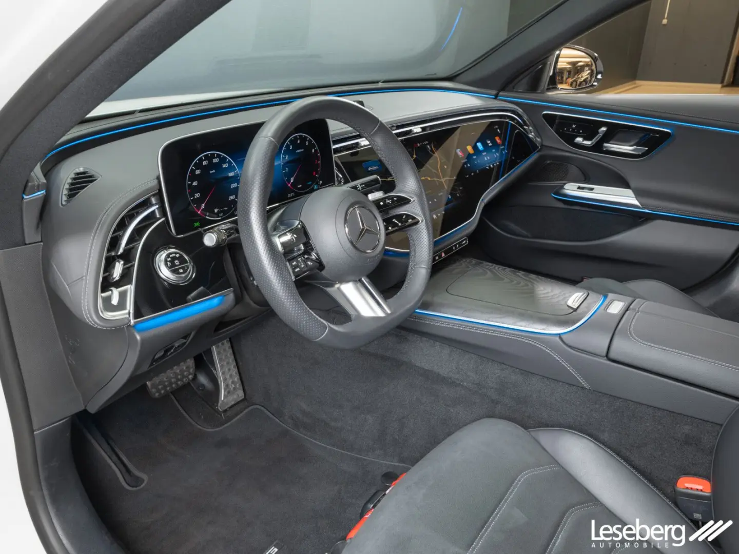 E 200 4M AMG DIG.LIGHT AHK Pano Ambiente Distro