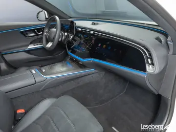 E 200 4M AMG DIG.LIGHT AHK Pano Ambiente Distro