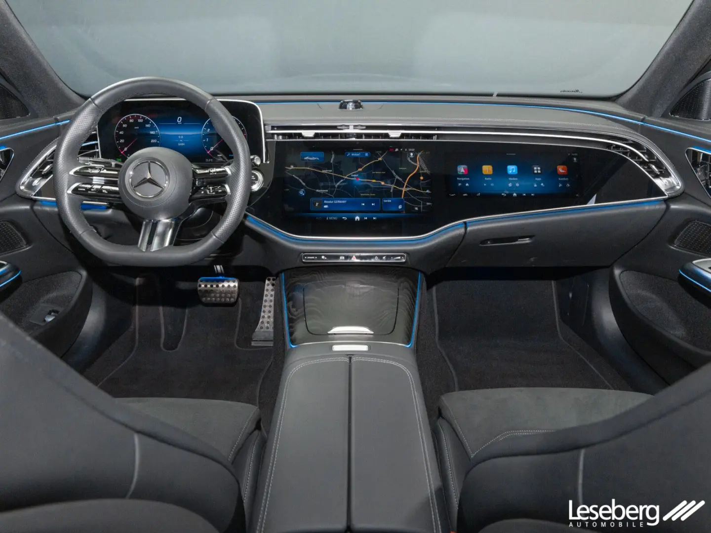 E 200 4M AMG DIG.LIGHT AHK Pano Ambiente Distro