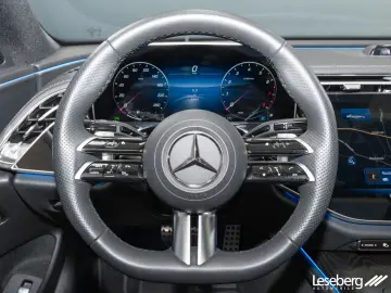 E 200 4M AMG DIG.LIGHT AHK Pano Ambiente Distro