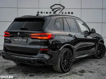BMW X5 M M50i