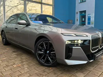 740d xDr. M-Sport Fond-Ent SkyL Autoba. 21  AHK