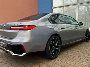 740d xDr. M-Sport Fond-Ent SkyL Autoba. 21  AHK