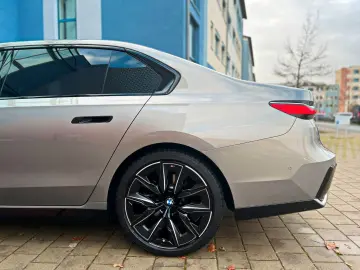 740d xDr. M-Sport Fond-Ent SkyL Autoba. 21  AHK